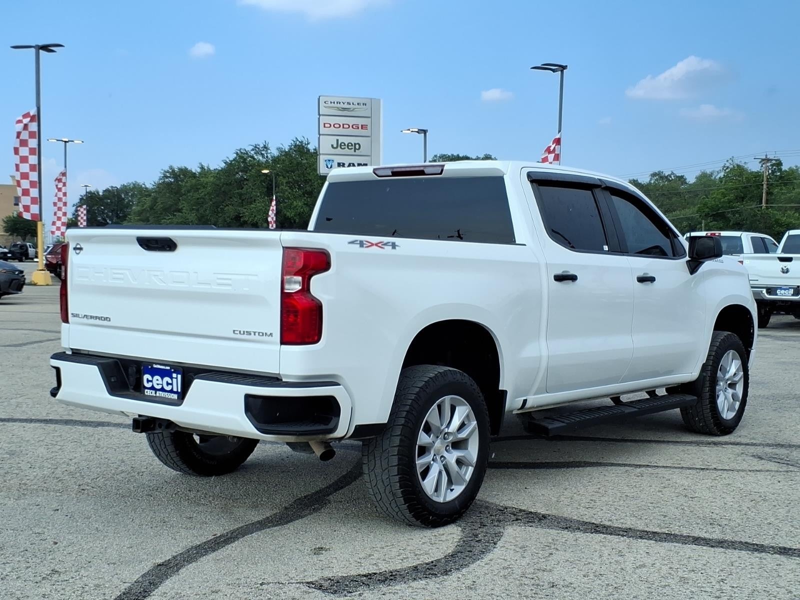2022 Chevrolet Silverado 1500 Custom