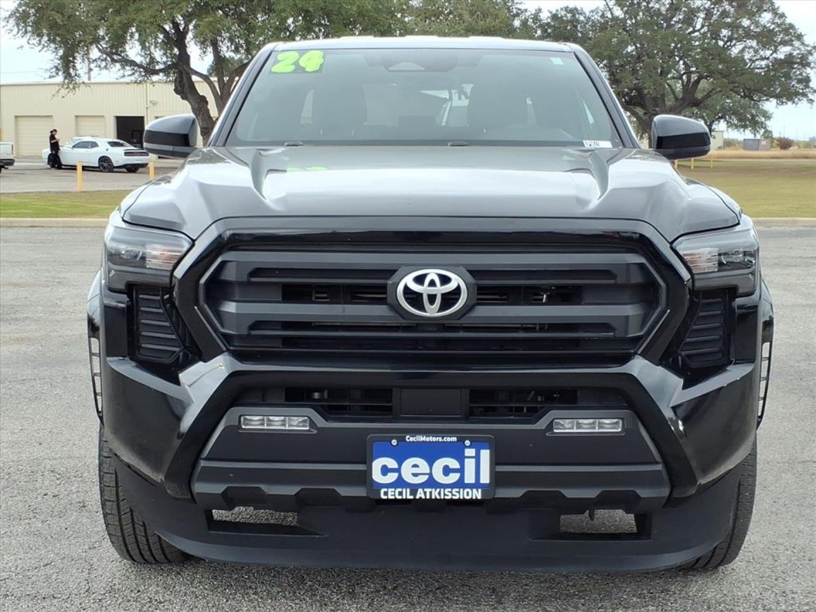 2024 Toyota Tacoma 4WD SR5