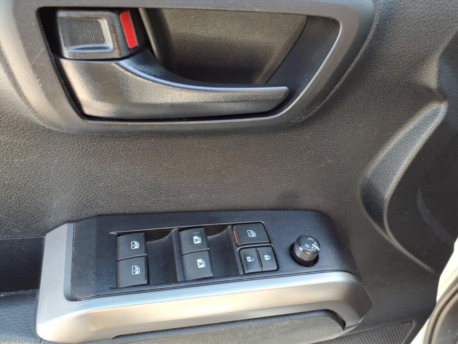 2023 Toyota Tacoma 4WD SR5