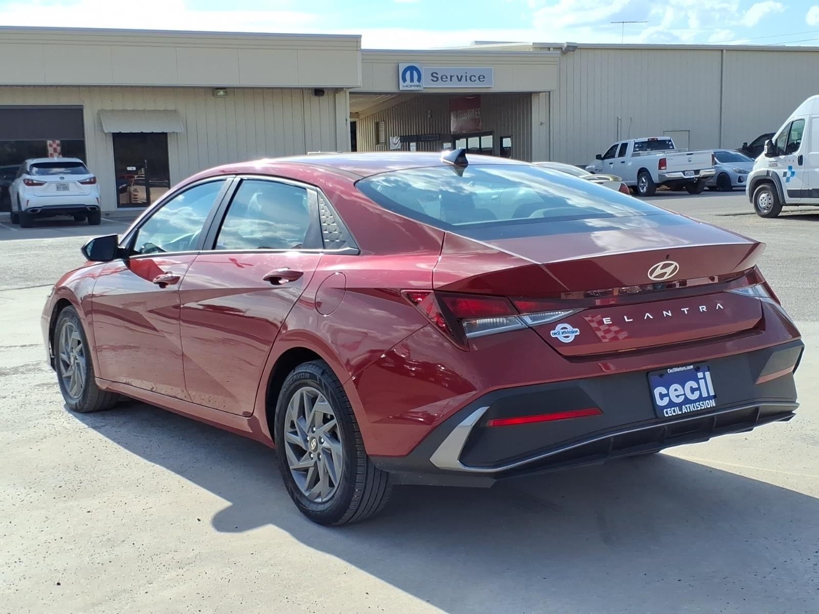 2024 Hyundai Elantra SEL